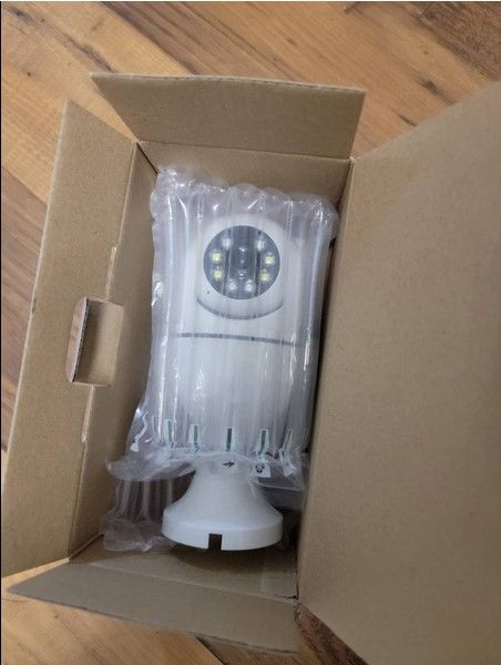 360° WiFi 1080p Bulb Camera